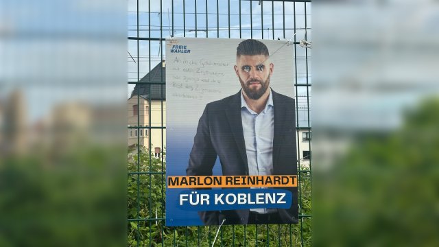 Rassistische Schmiererei auf Wahlplakat: “Ab in die Gaskammer…”