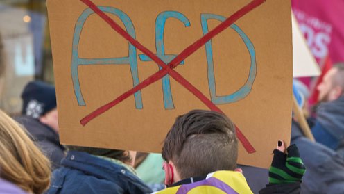Rechte Lieder – Polizei hört genau hin
