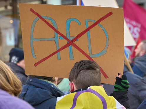 Rechte Lieder – Polizei hört genau hin Rechte Lieder – Polizei hört genau hin