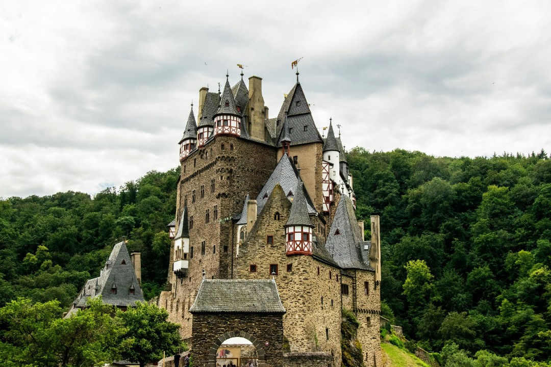 Niedersächsin verunglückt tödlich nahe Burg Eltz Niedersächsin verunglückt tödlich nahe Burg Eltz