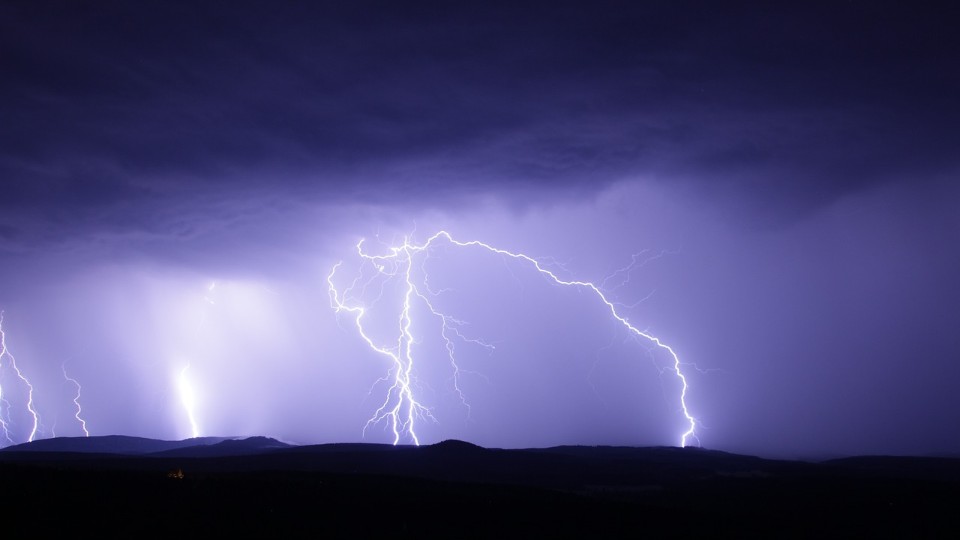 DWD: Sehr hohe Blitzaktivität während Gewitters