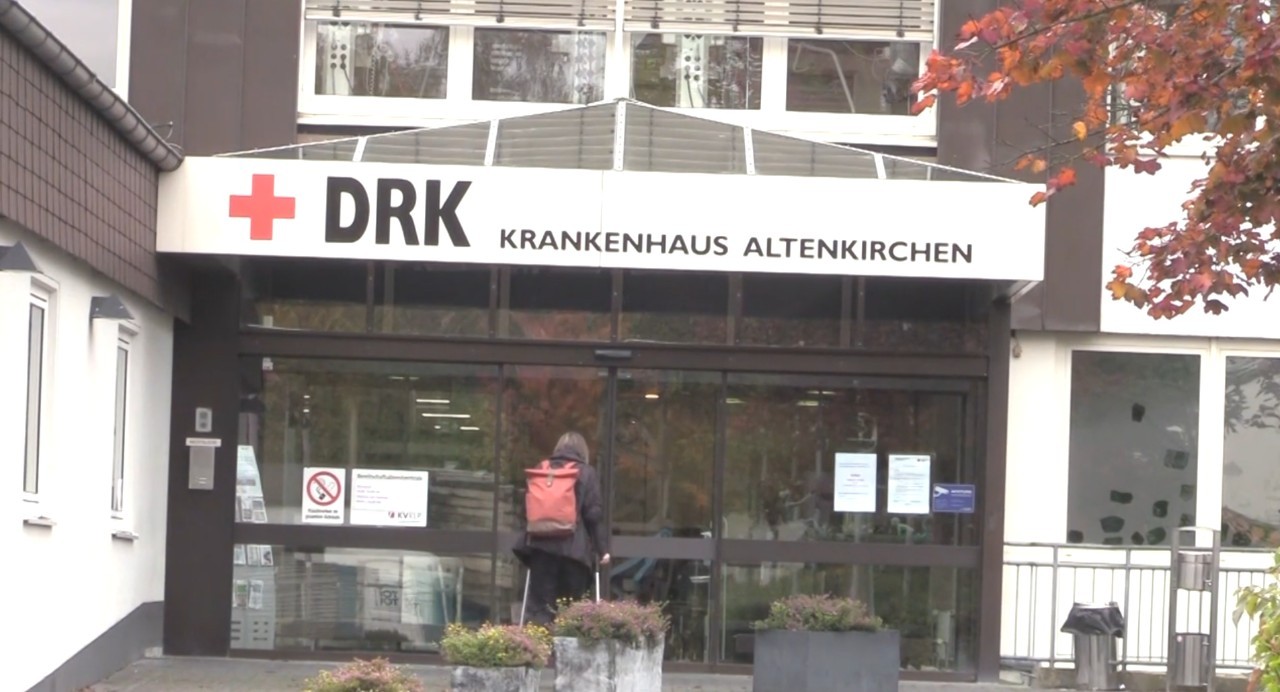 Demo gegen Schließung des DRK Krankenhauses Altenkirchen Demo gegen Schließung des DRK Krankenhauses Altenkirchen