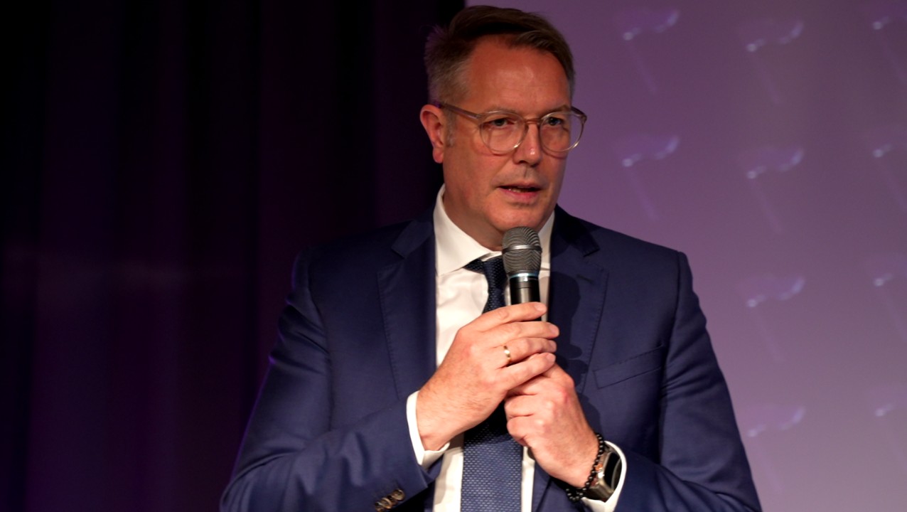 Ahrflut: Ministerpräsident lehnt weitere Entlassungen ab Ahrflut: Ministerpräsident lehnt weitere Entlassungen ab