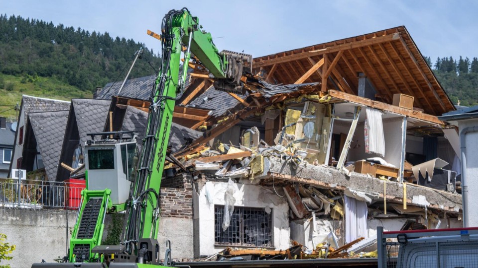 "Unglück wird nie vergessen" - Suche nach dem Grund in Kröv
