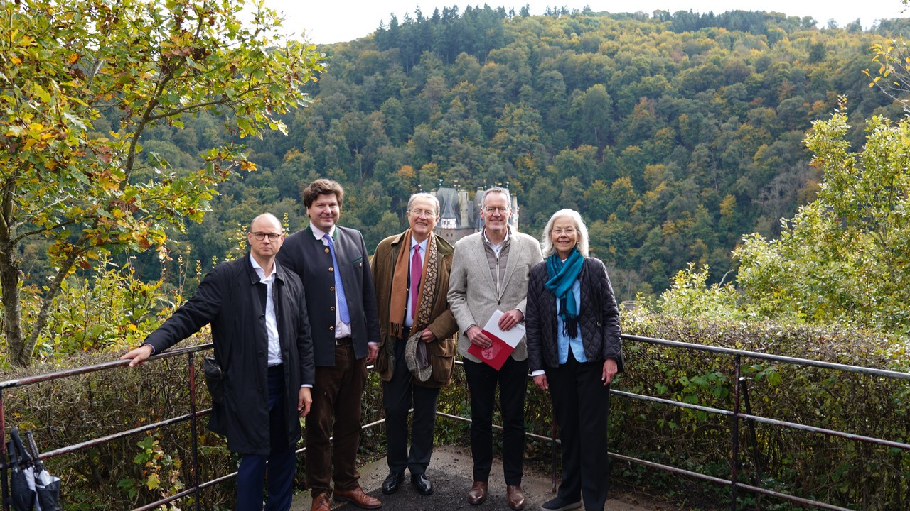 Burg Eltz und Ruine Trutzeltz erhalten 294.000 Euro für Denkmalpflege