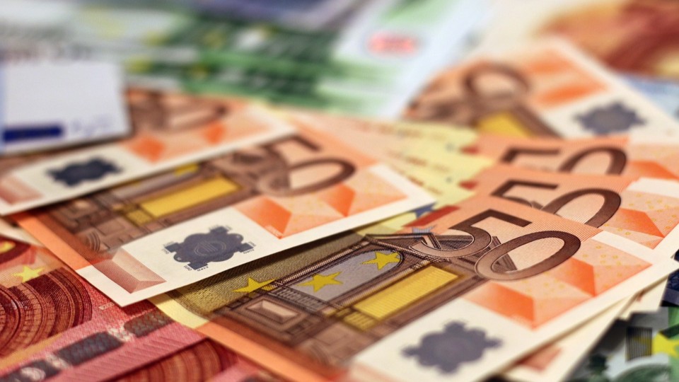 Landesregierung stellt Investitionsprogramm für Kommunen vor