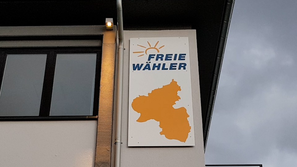 Freie Wähler: Abgeordneter für neue Fraktionsbildung offen