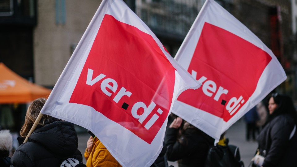 Warnstreiks zu Tarifverhandlungen für öffentliche Banken