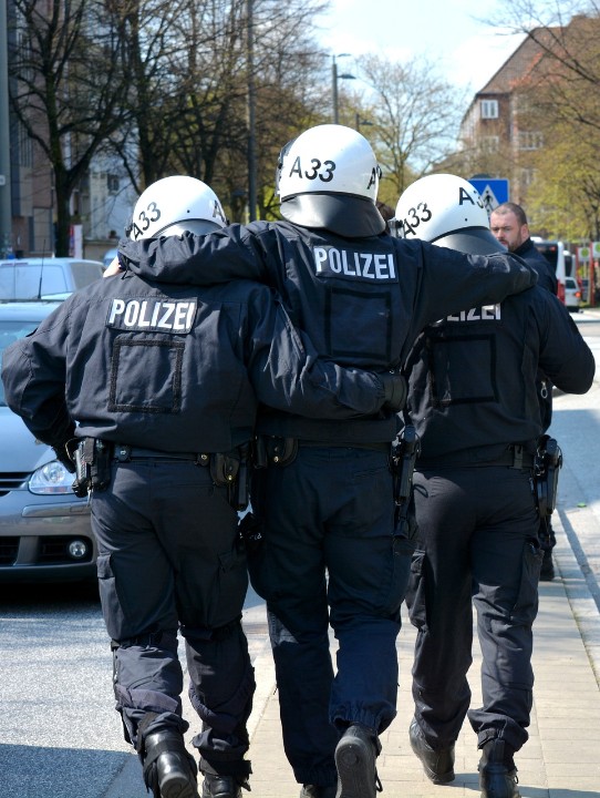 19 Strafverfahren nach Razzia in Hachenburg eingeleitet 19 Strafverfahren nach Razzia in Hachenburg eingeleitet