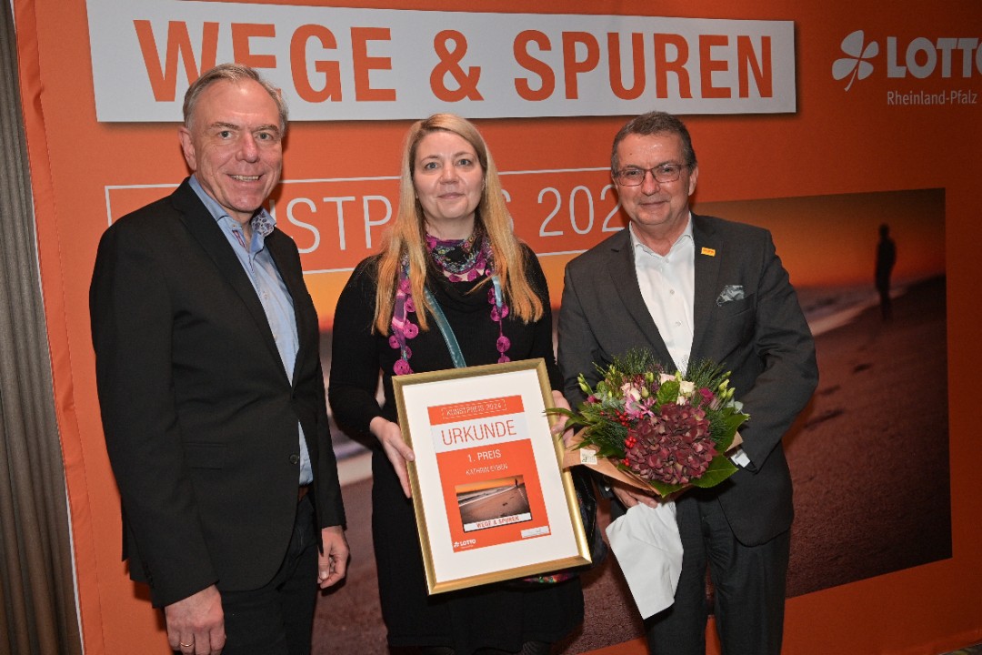 Lotto-Kunstpreis zum Thema „Wege und Spuren“ verliehen