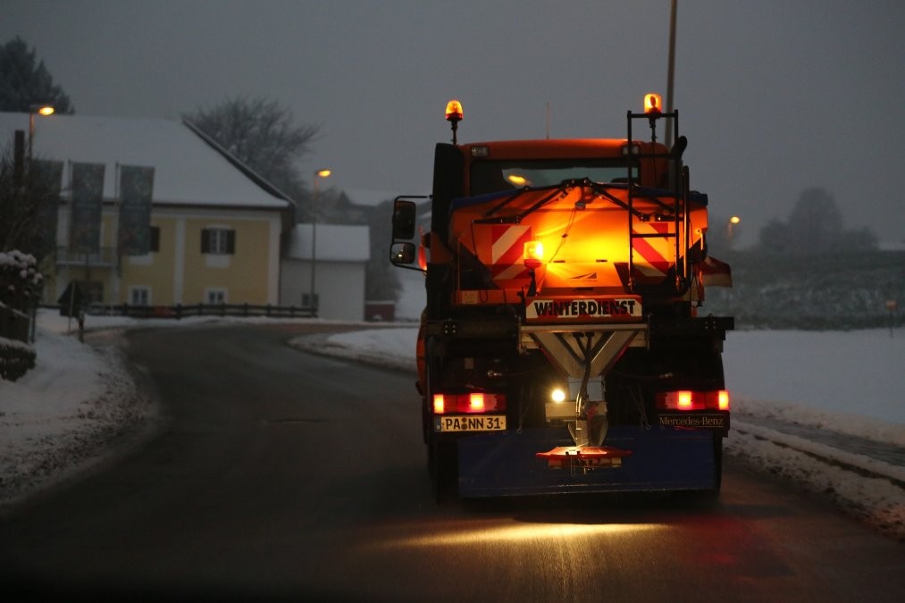 Mehr als 100.000 Tonnen Streusalz gegen glatte Straßen