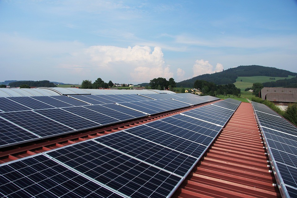 Deutlicher Photovoltaik-Zuwachs - Windkraft hinkt hinterher