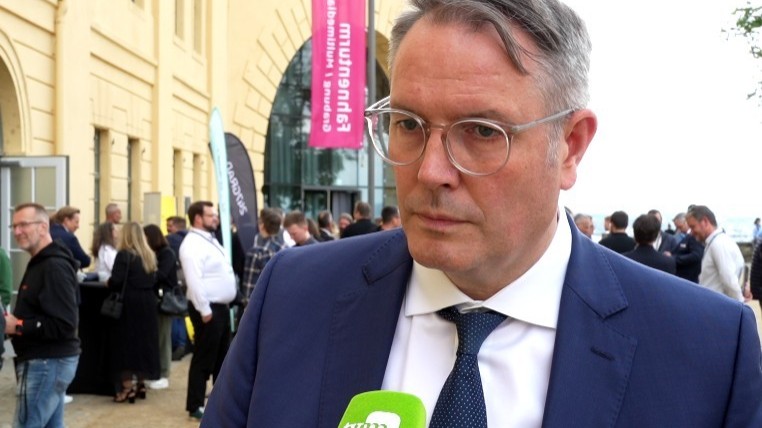 Schweitzer: Auch im Wahlkampf Verantwortung zeigen