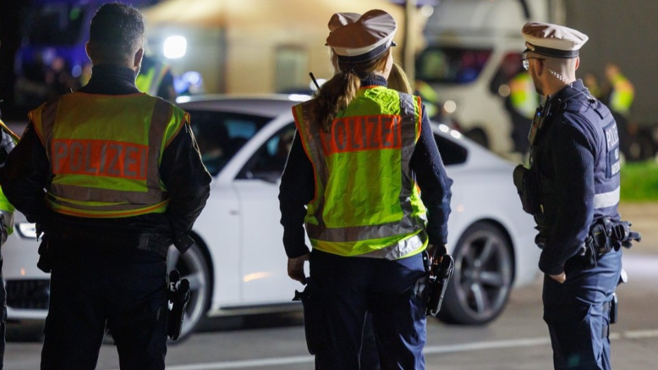 81-Jährige von Auto erfasst und meterweit geschleudert