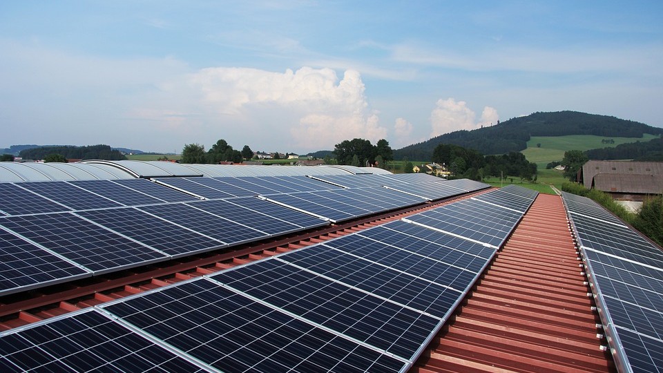 Deutlicher Photovoltaik-Zuwachs - Windkraft hinkt hinterher