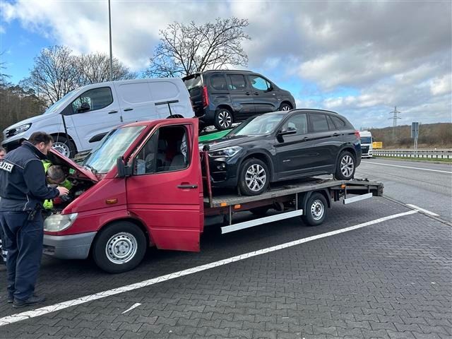 Schrottreifer Fahrzeugtransporter stillgelegt