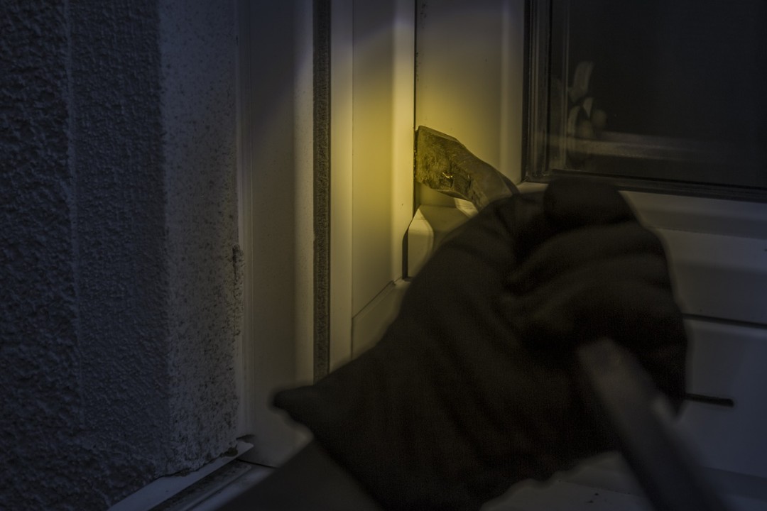 Zeugen gesucht: Einbruch in Grundschule Zeugen gesucht: Einbruch in Grundschule