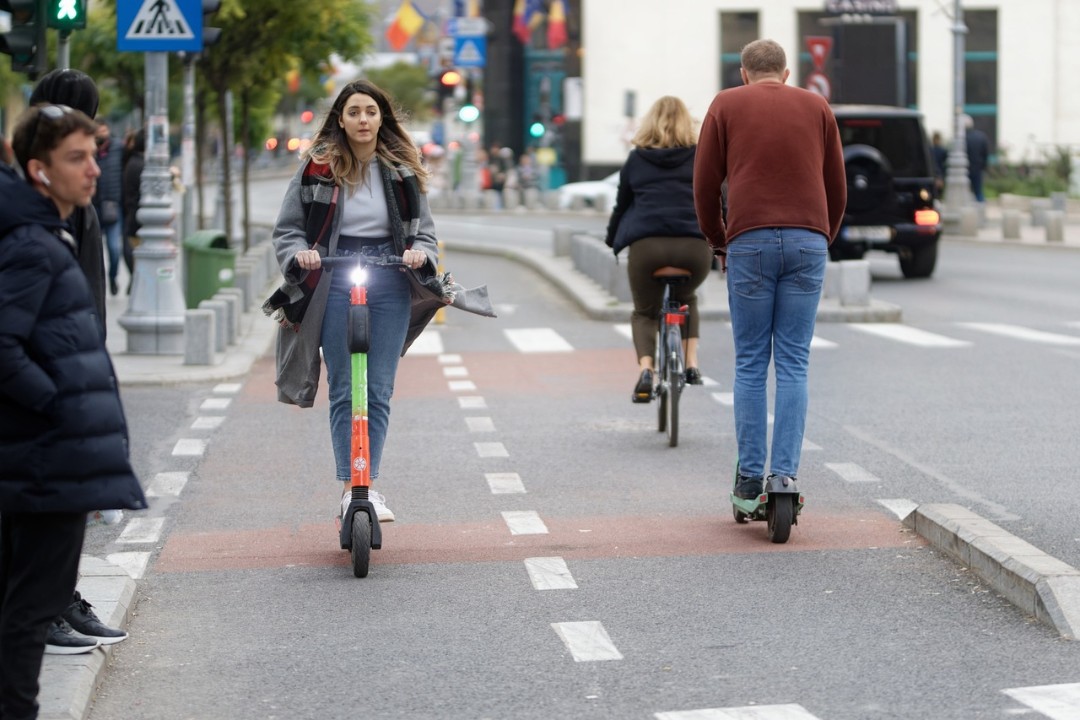 E-Scooter-Fahrer mit Drogen und gestohlenem Fahrzeug erwischt E-Scooter-Fahrer mit Drogen und gestohlenem Fahrzeug erwischt