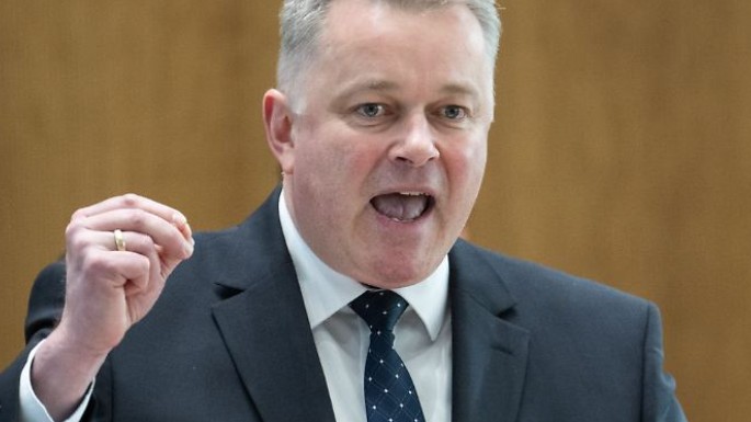 Markige Worte in Debatte um Infrastruktur und Investitionen