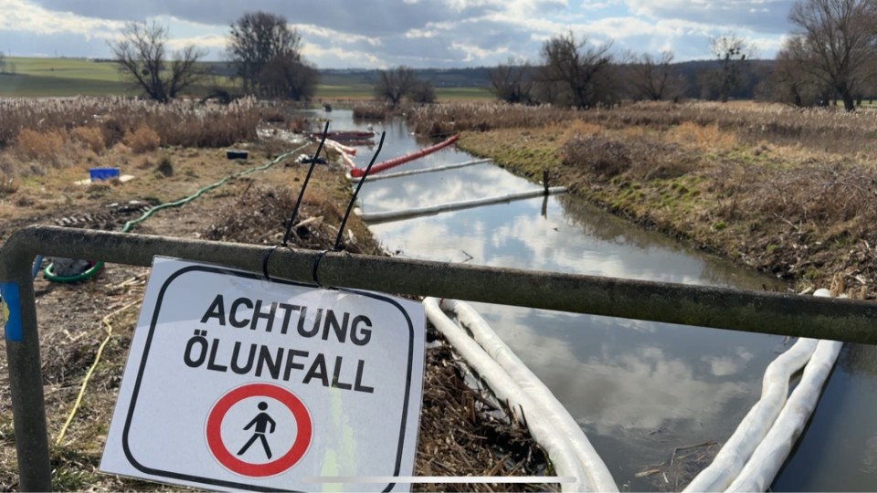 Nach Ölunfall: Untere Wasserbehörde rät von Nutzung des Wassers aus Thürer und Krufter Bach ab