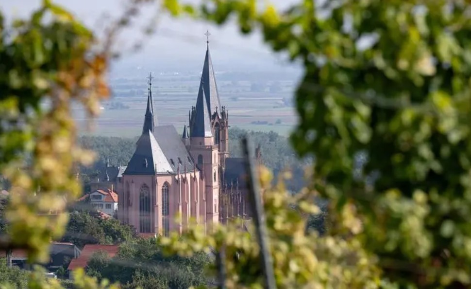 Tourismus bekommt mehr Beinfreiheit