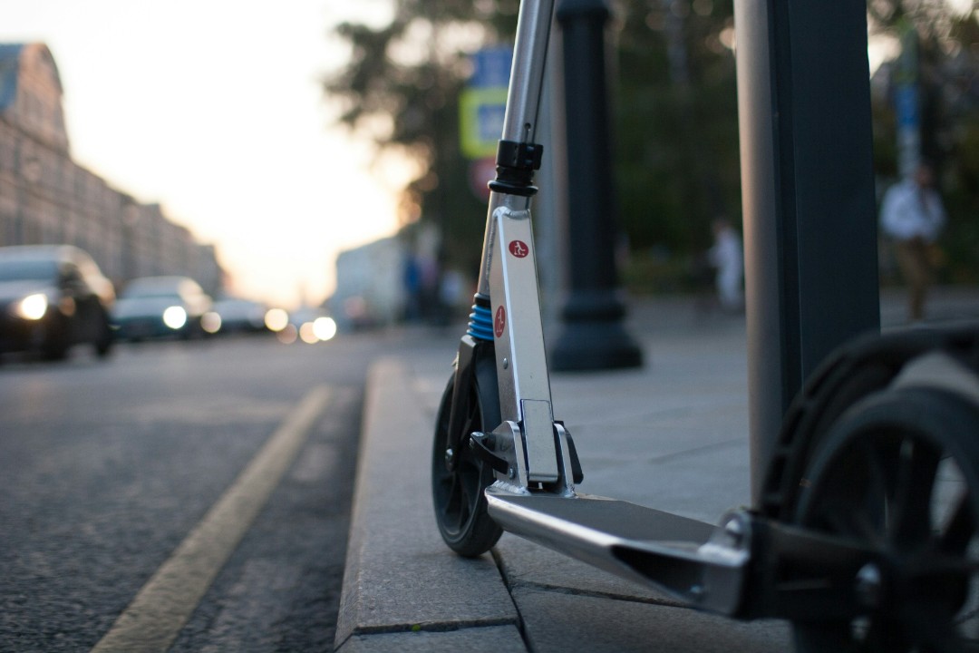 E-Scooter mit abgelaufenem Versicherungskennzeichen und alkoholisiertem Fahrer festgestellt E-Scooter mit abgelaufenem Versicherungskennzeichen und alkoholisiertem Fahrer festgestellt