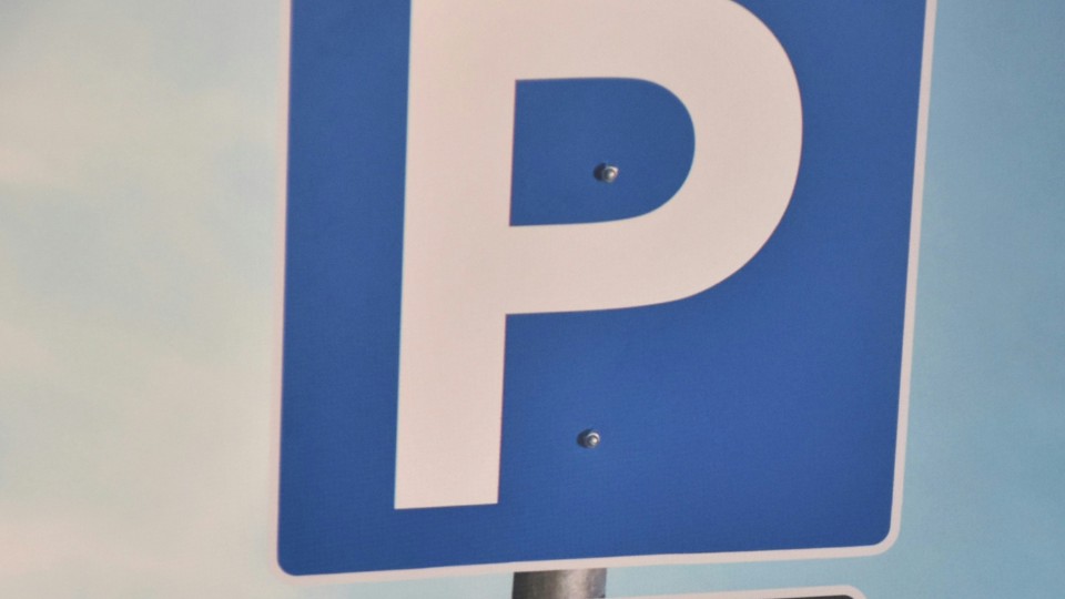 Parkplatz Florinsmarkt nur noch für Bewohner
