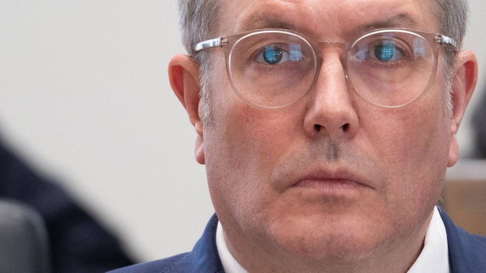 Rheinland-Pfalz enthält sich bei Finanzpaket