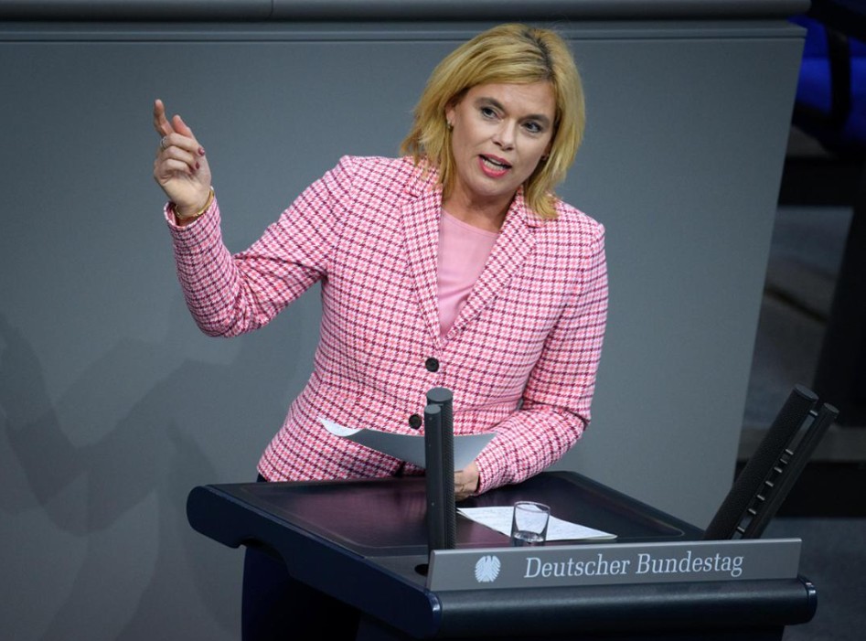 CDU-Politikerin Klöckner zur Bundestagspräsidentin gewählt CDU-Politikerin Klöckner zur Bundestagspräsidentin gewählt