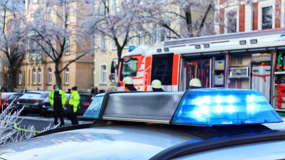 Feuerwehr, Rettungsdienst und Polizei am Kindergarten Abenteuerland in Mayen/Alzheim