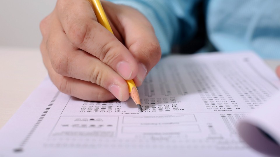 Unglaublich: Wie bei der theoretischen Führerscheinprüfung betrogen wird