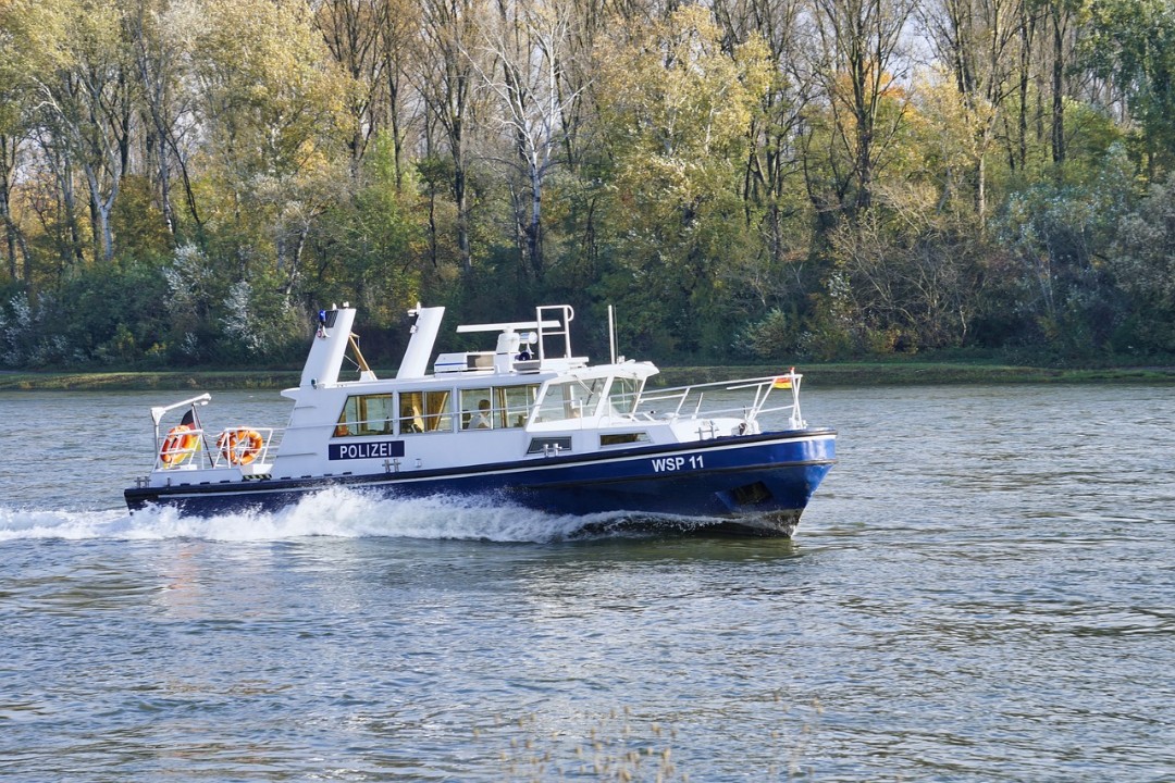 Schiffsunfall auf dem Rhein Schiffsunfall auf dem Rhein
