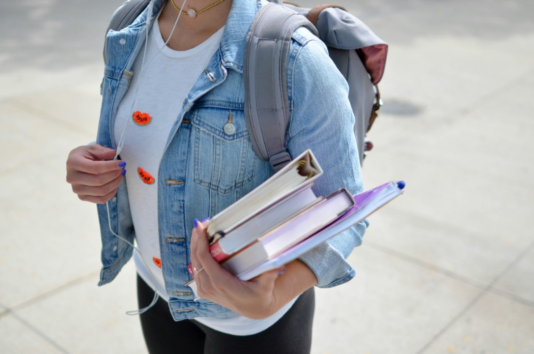 Debatte um Handyverbot an Schulen nimmt Fahrt auf Debatte um Handyverbot an Schulen nimmt Fahrt auf