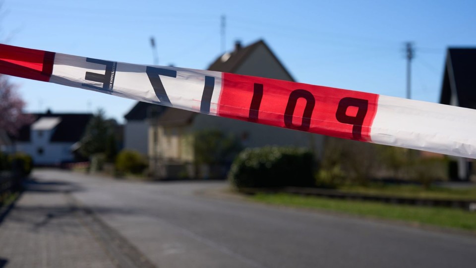 Dreifachmord - Opfer starben an Schüssen und Stichen
