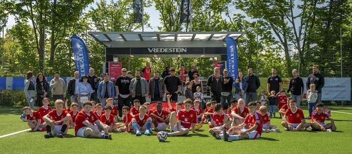 Apollo Tyres und Manchester United veranstalten eine Soccer School zur Förderung der Jugend in Koblenz Apollo Tyres und Manchester United veranstalten eine Soccer School zur Förderung der Jugend in Koblenz