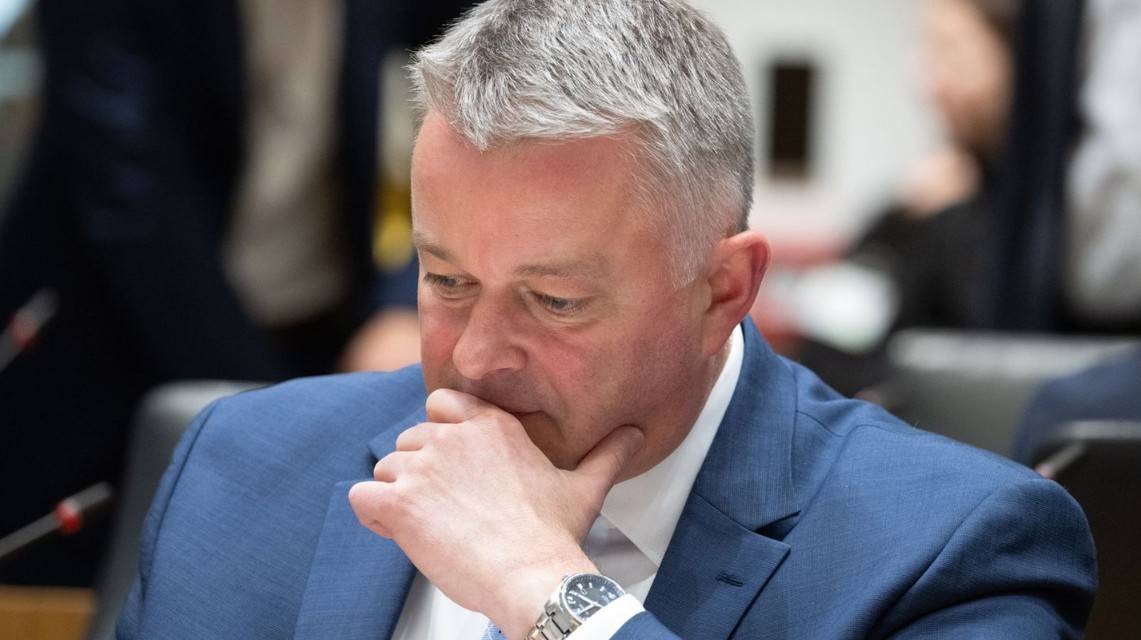 Schnieder würde sich für Flutkatastrophe entschuldigen Schnieder würde sich für Flutkatastrophe entschuldigen