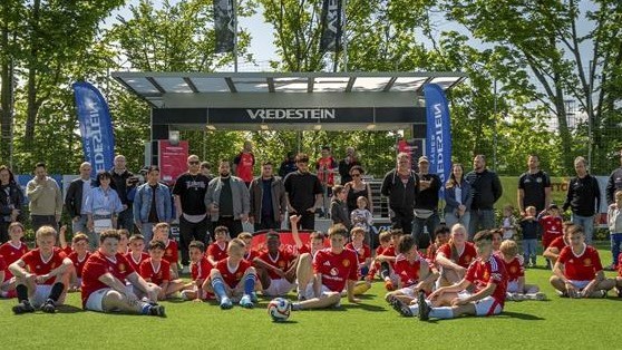 Apollo Tyres und Manchester United veranstalten eine Soccer School zur Förderung der Jugend in Koblenz