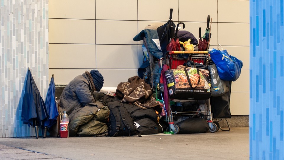 Sollten Obdachlose ihre Unterkünfte mitbezahlen?