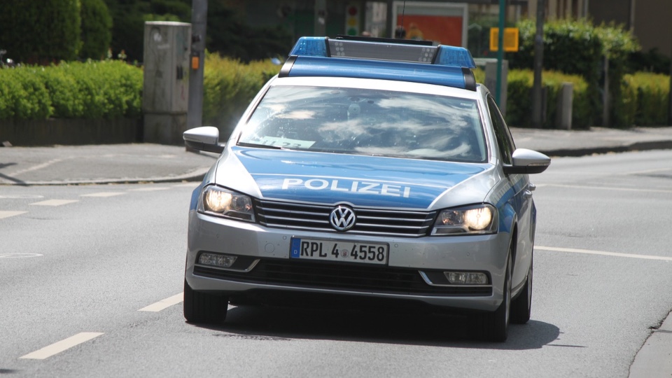 Jugendliche prügeln sich mit Holzlatten in Andernach
