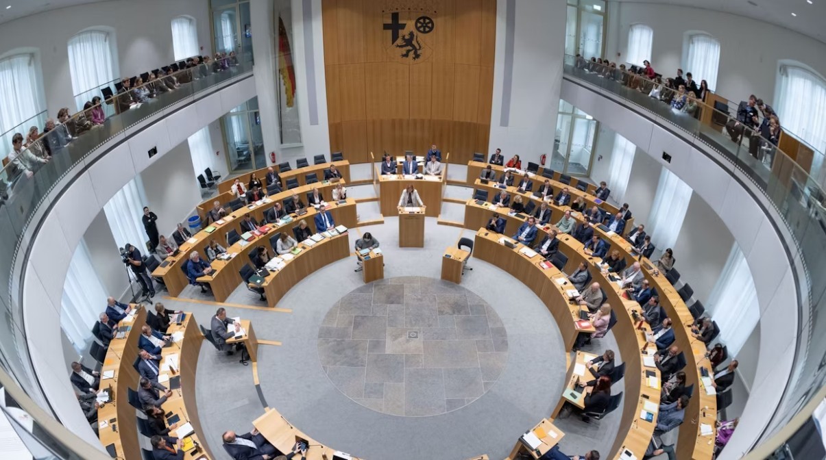 Geldhahn zu für Verfassungsfeinde - Landtag betritt Neuland Geldhahn zu für Verfassungsfeinde - Landtag betritt Neuland