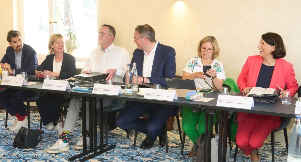 Rund drei Milliarden für Wiederaufbau im Ahrtal bewilligt Rund drei Milliarden für Wiederaufbau im Ahrtal bewilligt
