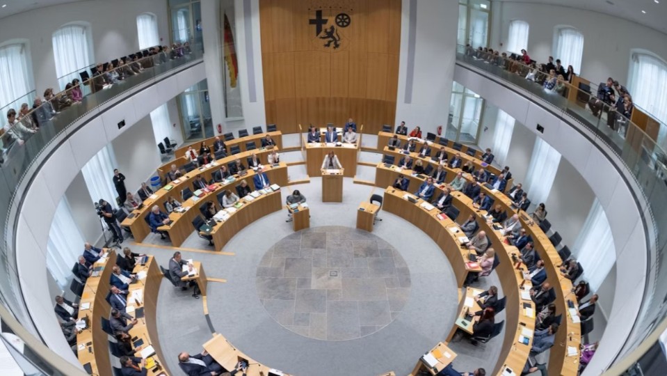 Geldhahn zu für Verfassungsfeinde - Landtag betritt Neuland
