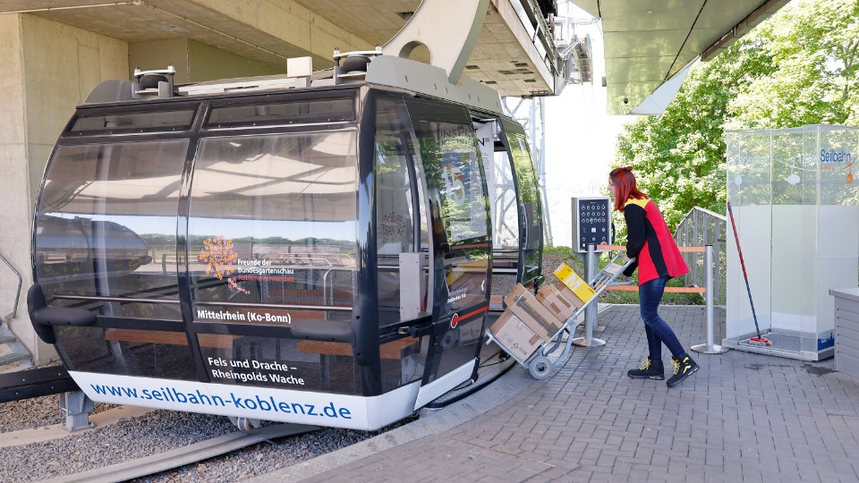 Pakettransport in Seilbahnen: Hochschule Darmstadt, DHL und Seilbahn Koblenz starten Feldversuch