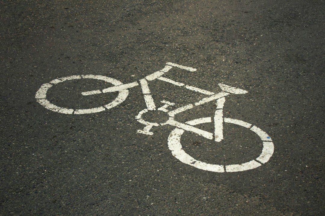 Zusammenstoß zwischen Fußgängerin und Radfahrer in der Casinostraße - Zeugen gesucht! Zusammenstoß zwischen Fußgängerin und Radfahrer in der Casinostraße - Zeugen gesucht!