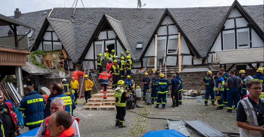 Hoteleinsturz in Kröv: Ermittlungen gegen Statiker wegen tödlicher Fehler Hoteleinsturz in Kröv: Ermittlungen gegen Statiker wegen tödlicher Fehler