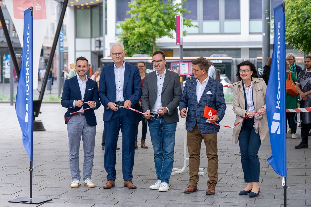Forschungspavillon der Hochschule Koblenz auf dem Zentralplatz feierlich eröffnet