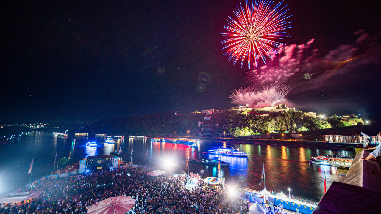 Rhein in Flammen – Drei Tage voller Musik, Emotionen und unvergesslicher Erlebnisse Rhein in Flammen – Drei Tage voller Musik, Emotionen und unvergesslicher Erlebnisse