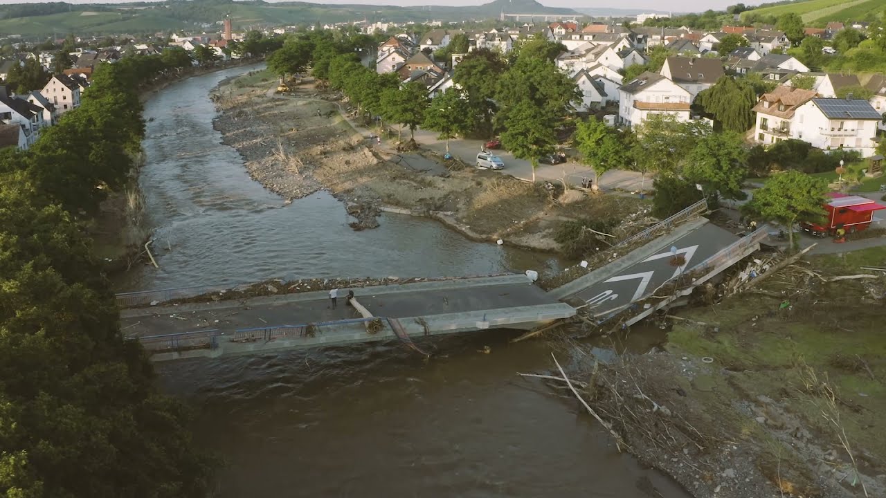 Drohnenflug über Bad Neuenahr-Ahrweiler nach der großen Flut | 20.7.2021