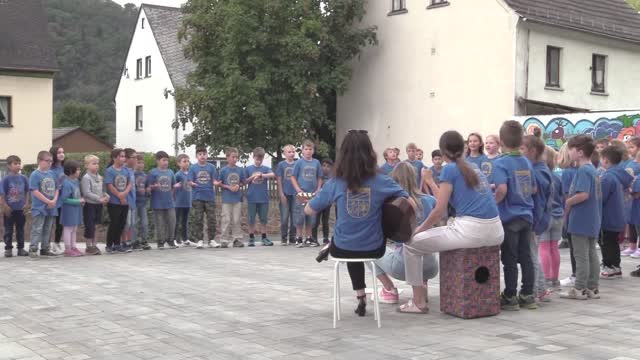 Neuer Schulhof an der Grundschule Kamp- Bornhofen eingeweiht!