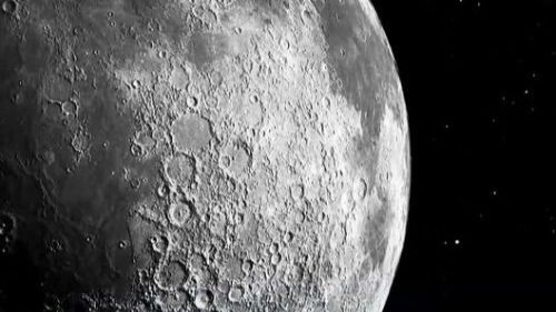 Kosmische Highlights 2021 - Folge1 - Mond im Erdschein